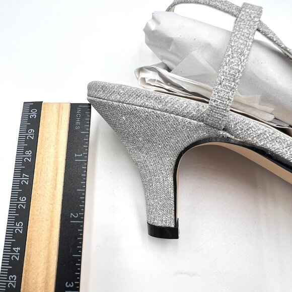 7W 7 WIDE WIDTH Touch Ups Clara Silver Low Kitten Heels Dress Sandals Shoes - Picture 13 of 14